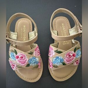 Toddler Size 8 Leather Flower Sandals